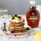 MapleFarm Sciroppo d'acero biologico, colore scuro e gusto robusto - pancake